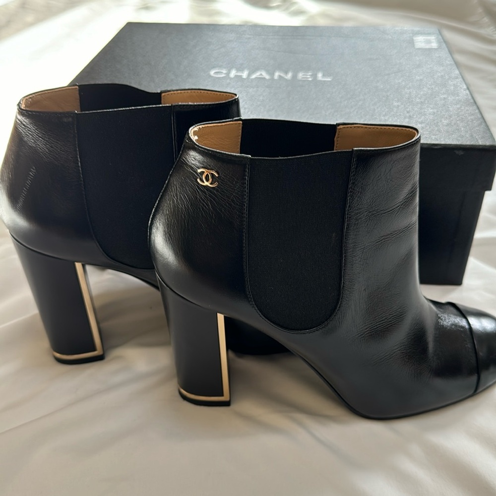 Chanel short boots calfskin Leather black 39 authentic